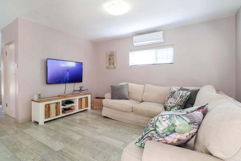 3 Bedroom Property for Sale in Hartenbos Central Western Cape